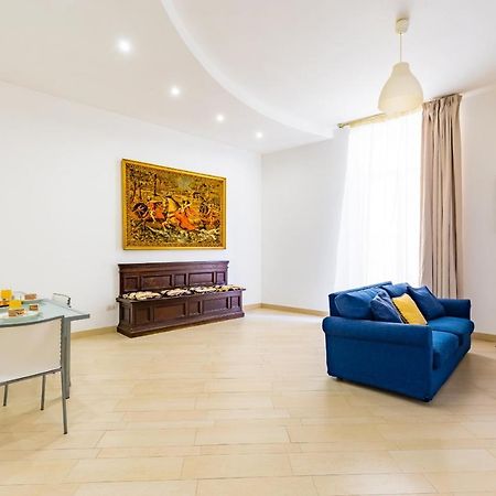 Apartment With Balcony In Palazzo Diaz By Wonderful Italy Neapol Zewnętrze zdjęcie