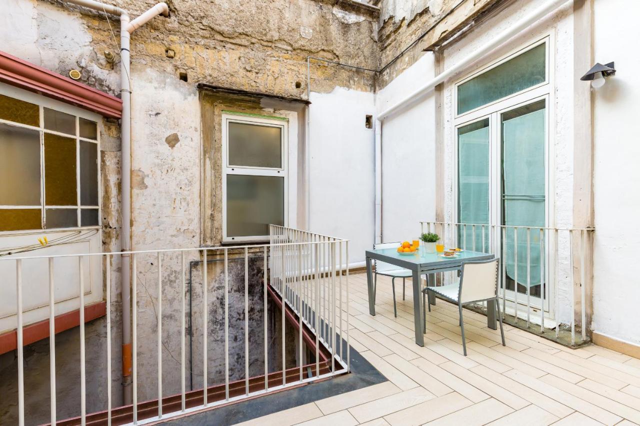 Apartment With Balcony In Palazzo Diaz By Wonderful Italy Neapol Zewnętrze zdjęcie