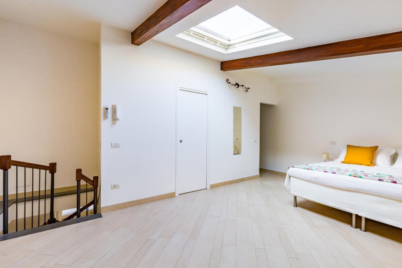 Apartment With Balcony In Palazzo Diaz By Wonderful Italy Neapol Zewnętrze zdjęcie